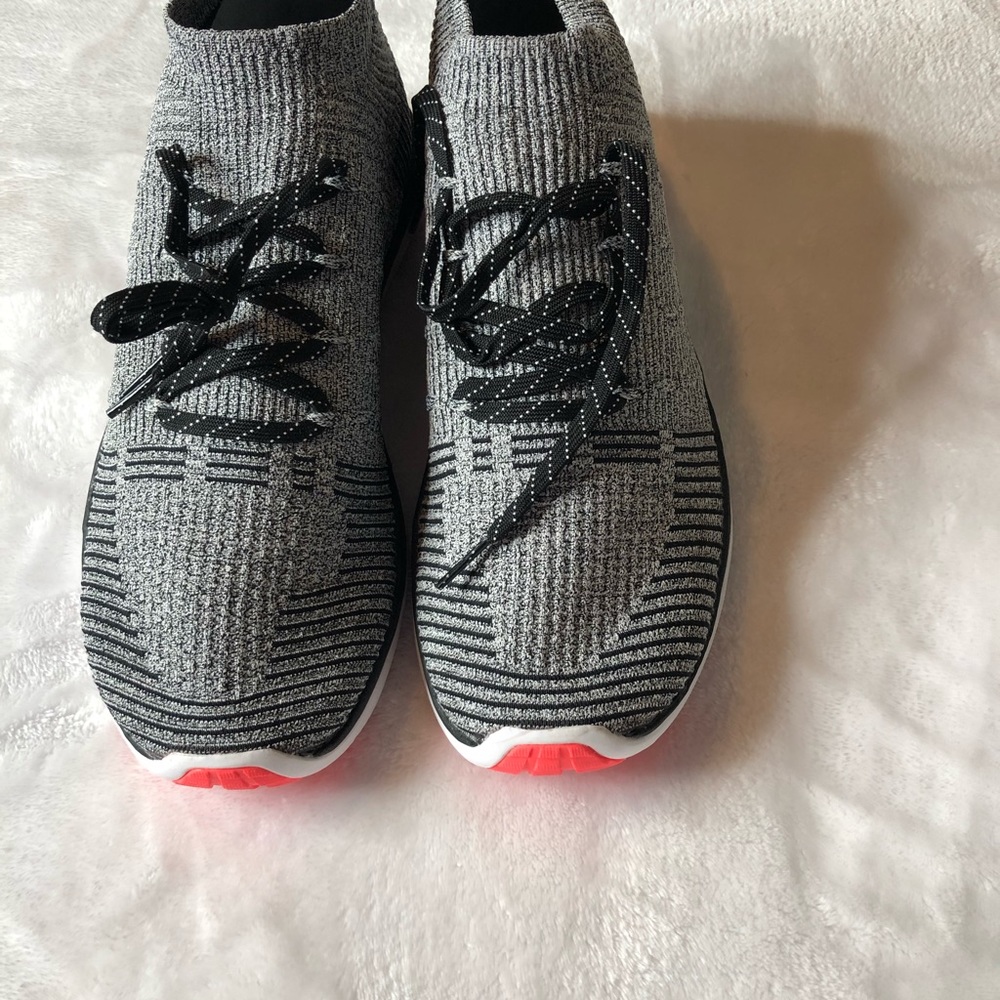 Under Armour❤️🔥 - Picture 3 of 5